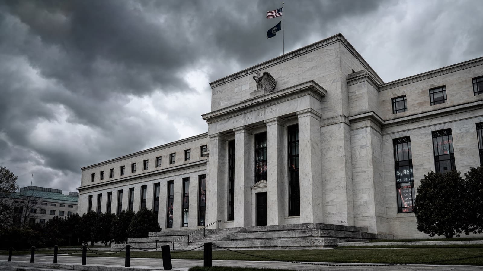 July Jobs Report Shocks Wall Street: Prediction Markets Reset Fed Rate Hike Odds