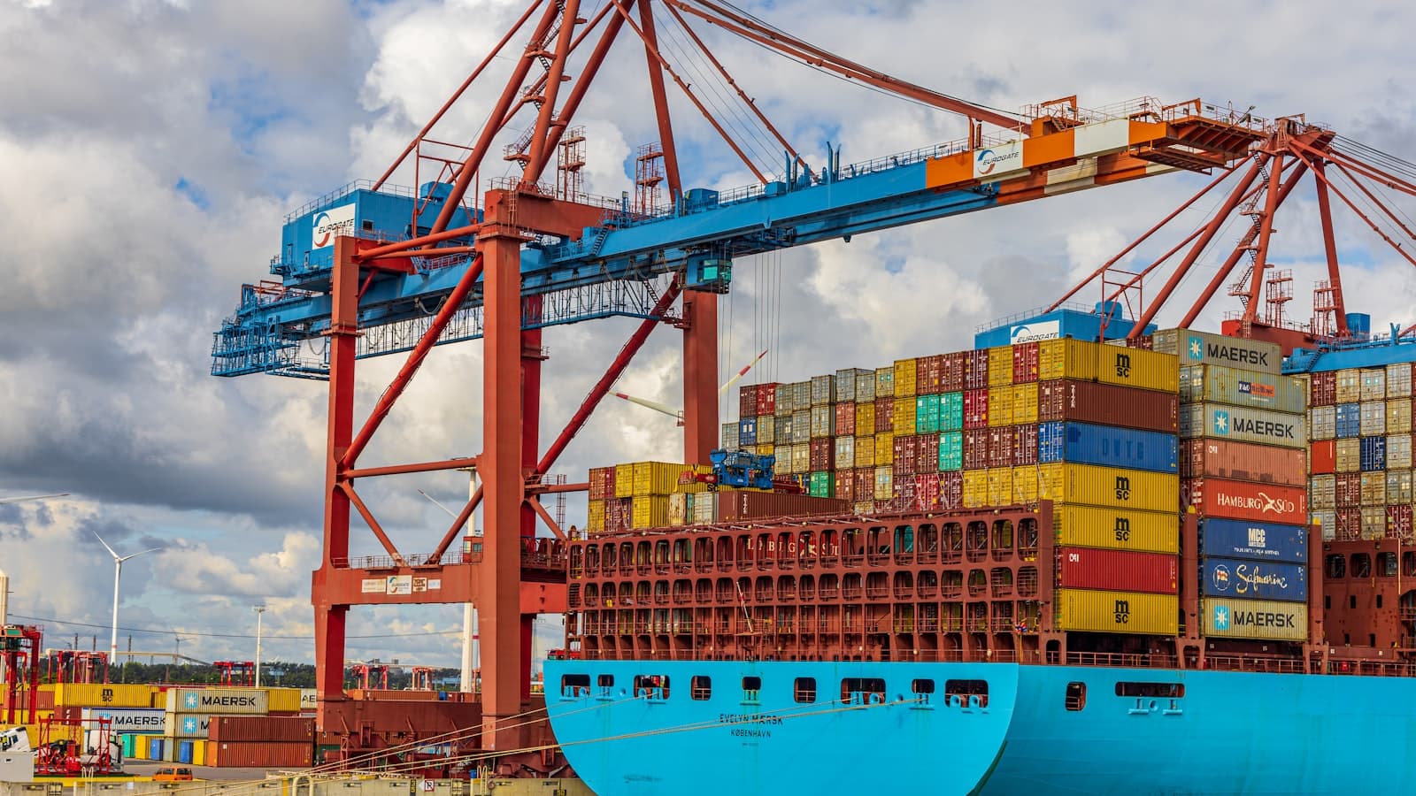 The $166 Billion Countdown: What Prediction Markets Say About the Tariff Refund Test